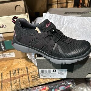 Clarks laminate trace Blk 5M 26107205